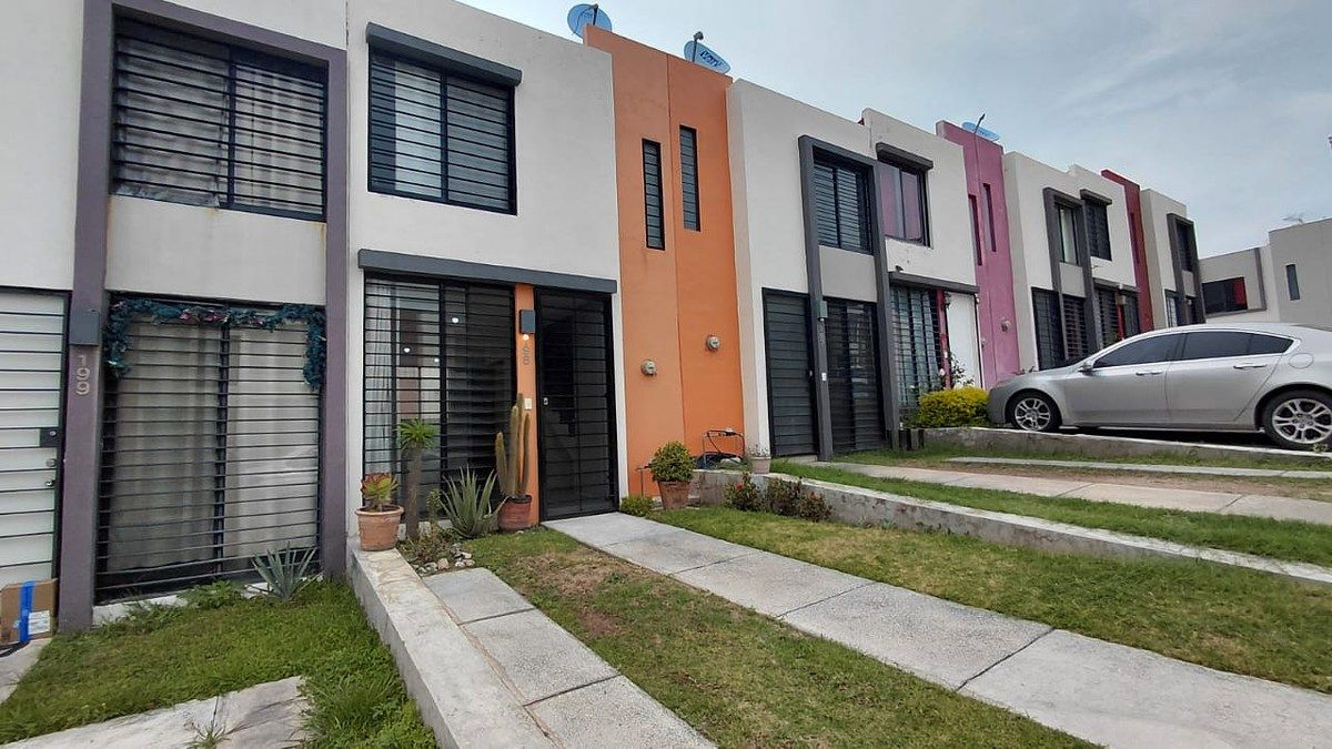 House for Rent, photo 1 of 24