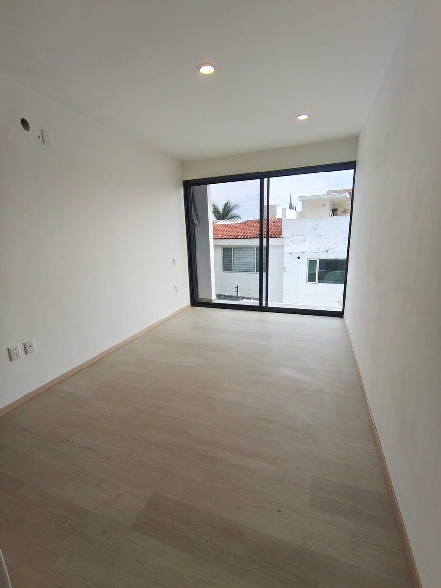 House in La Rioja, Tlajomulco de Zúñiga, photo 3 of 20