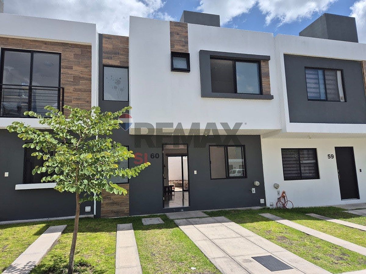 Casa em Zákia, El Marqués, foto 2 de 23