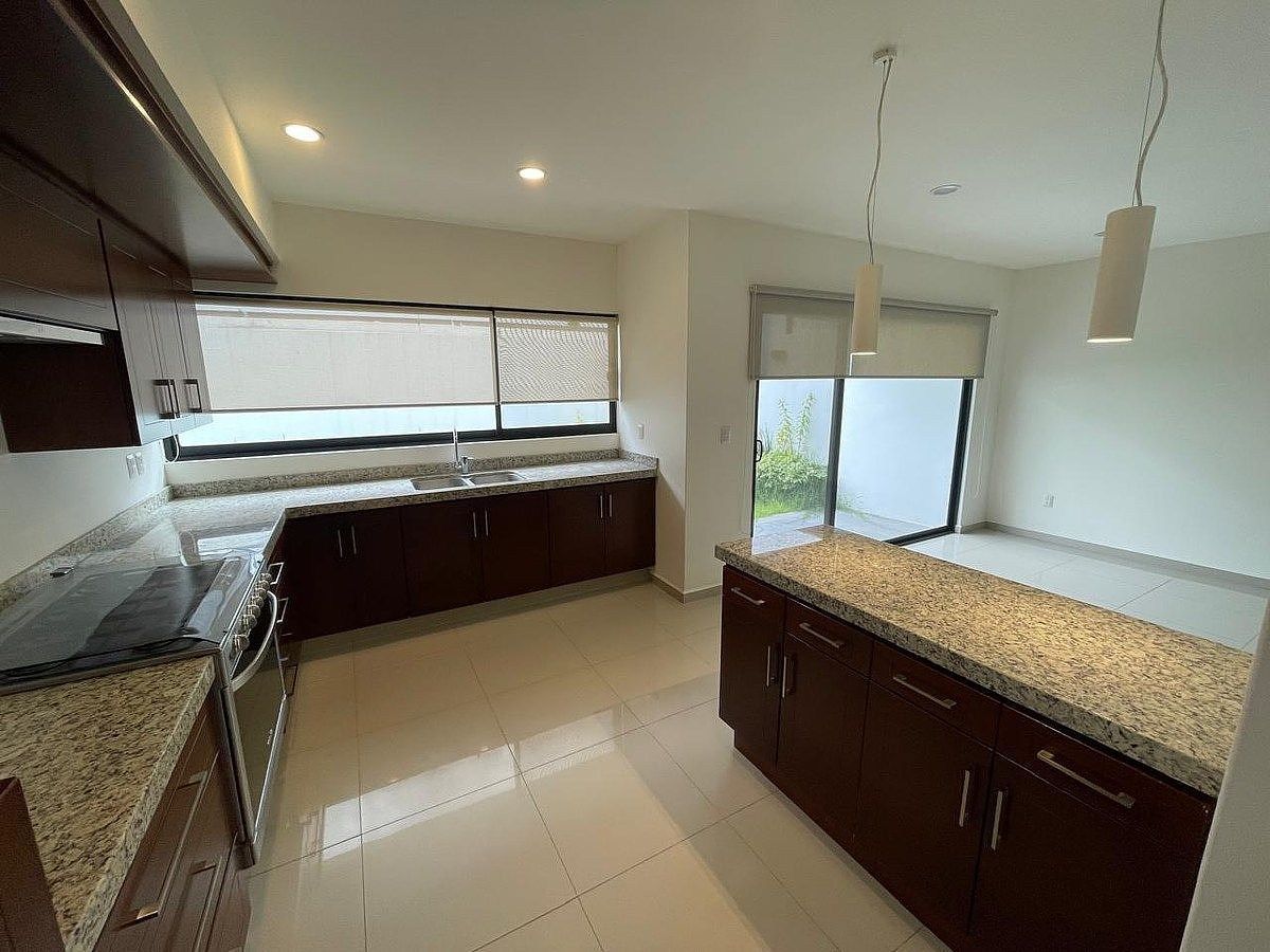 Casa en condominio en Juriquilla la Condesa, Querétaro, foto 2 de 25