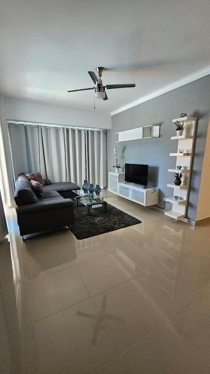 Venta y alquiler apartamento 2 habitaciones con cuarto de servicio en Gazcue., foto 1 de 19
