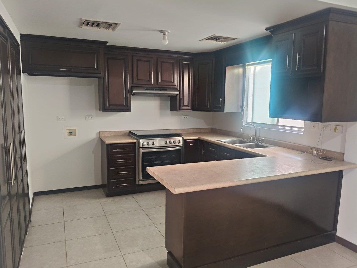 House in Rinconadas del Valle, Chihuahua, photo 4 of 20