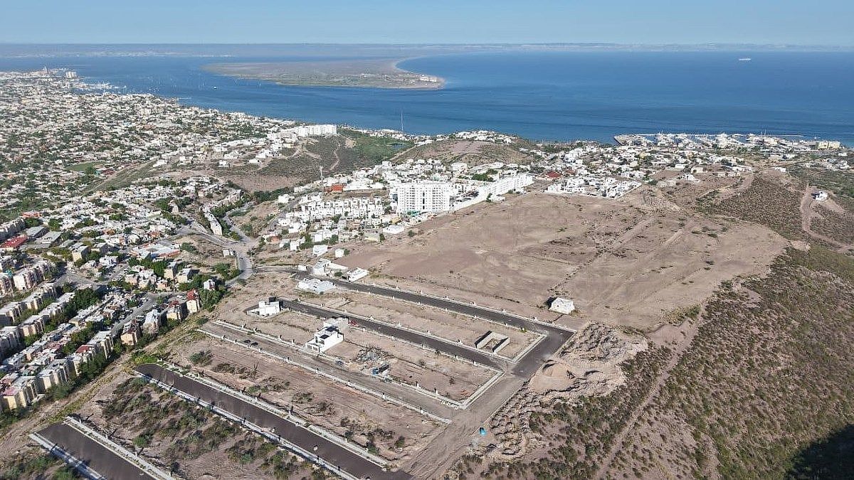 Terreno en Paseos del Cortes, La Paz, foto 5 de 8