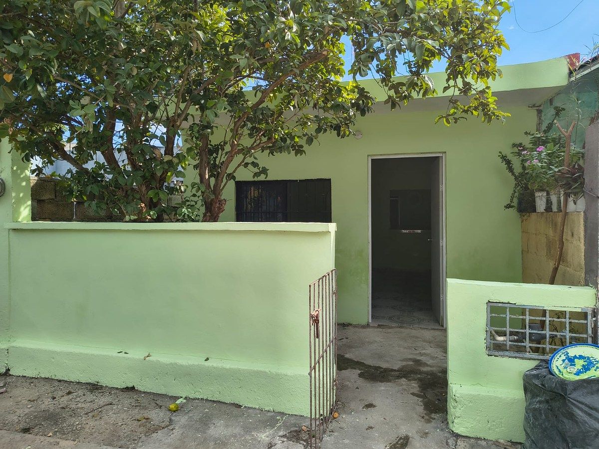 CASA EN VENTA EN AMALIA SOLORZANO, foto 1 de 12