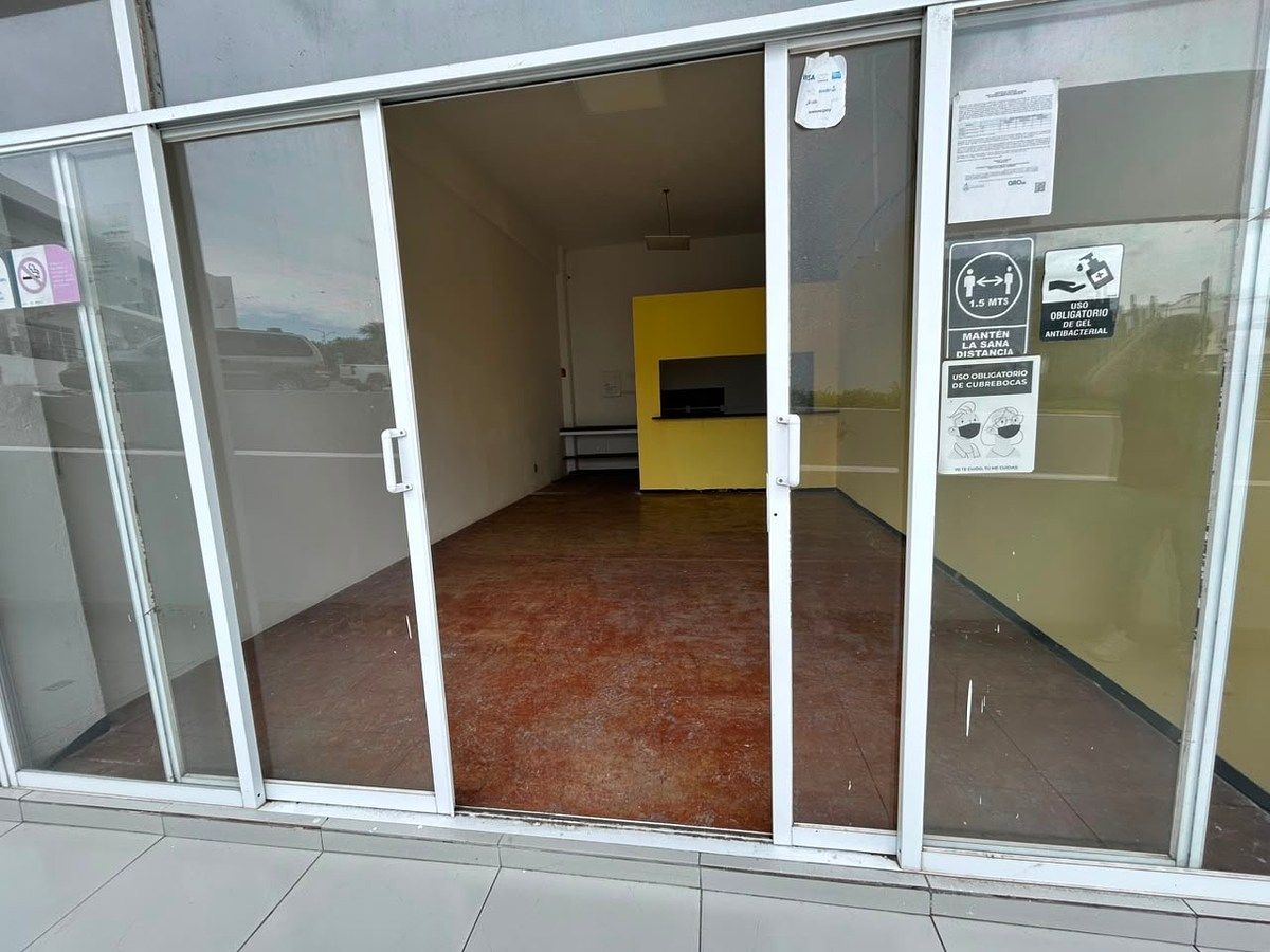 AR LOCAL COMERCIAL EN RENTA COLINAS DEL SANTUARIO, foto 1 de 7