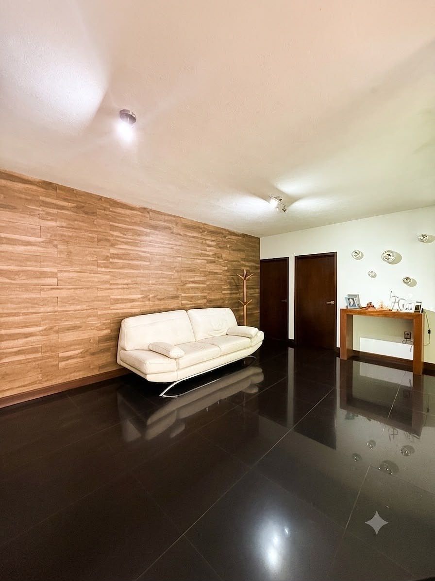 House in Camelinas, Morelia, photo 2 of 12
