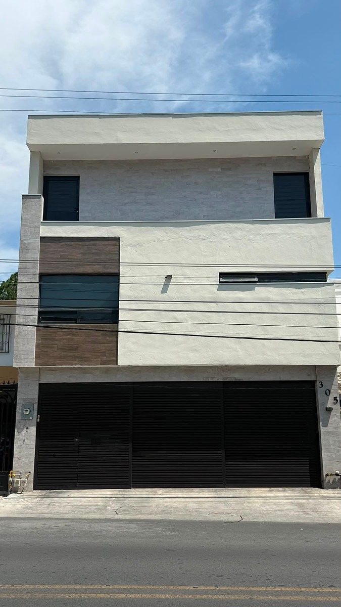 HOUSE FOR SALE, SAN JERONIMO FIRST SECTOR, photo 1 of 15