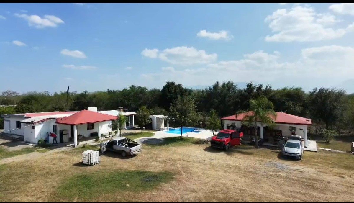 Country House in Los Aguirre, Allende, photo 2 of 8