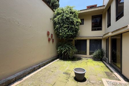 LOMAS DE BEZARES BEAUTIFUL HOUSE FOR SALE