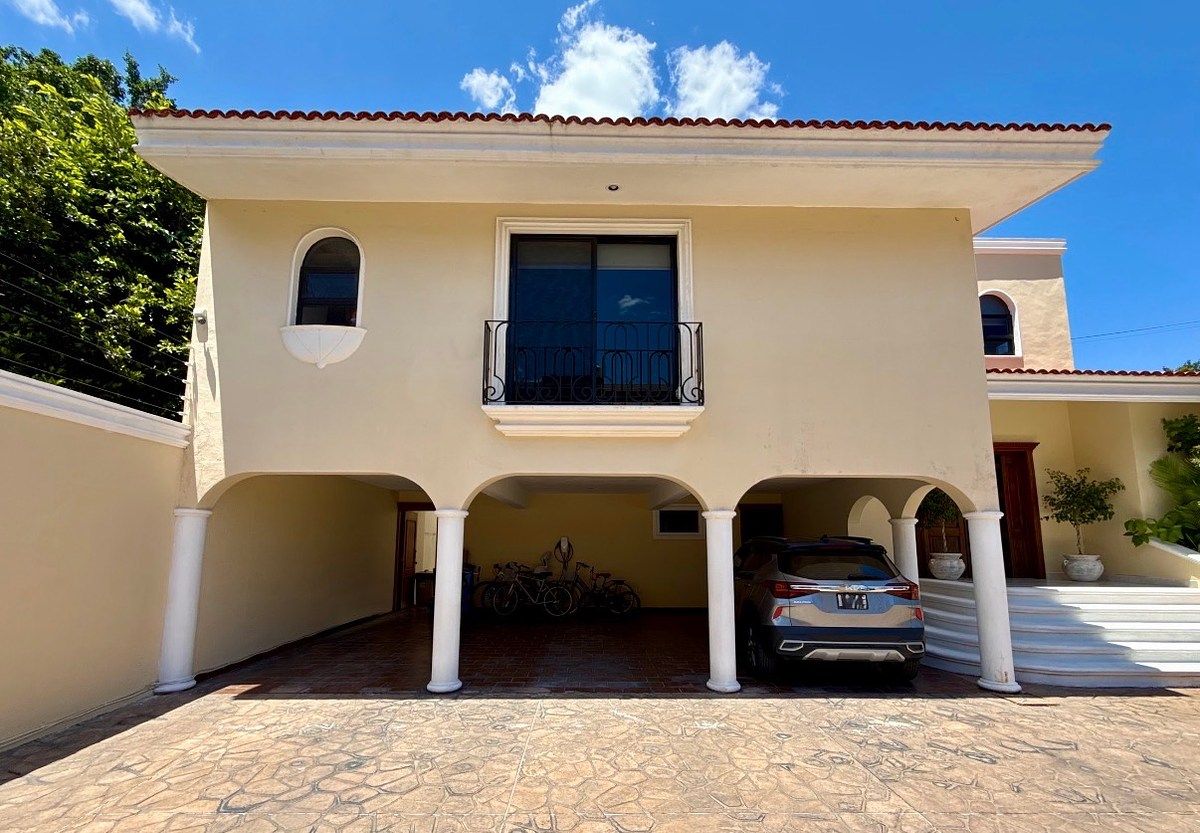 House in Residencial Colonia México, Mérida, photo 2 of 32