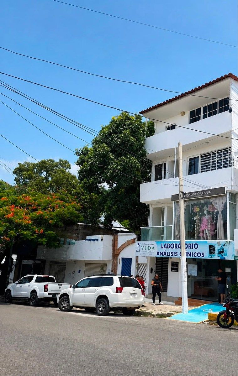 SE VENDE EDIFICIO COMERCIAL EN FRACCIONAMIENTO LA LOMITA, foto 1 de 19