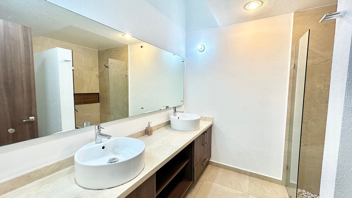 Baño Recámara Principal, foto 18 de 26