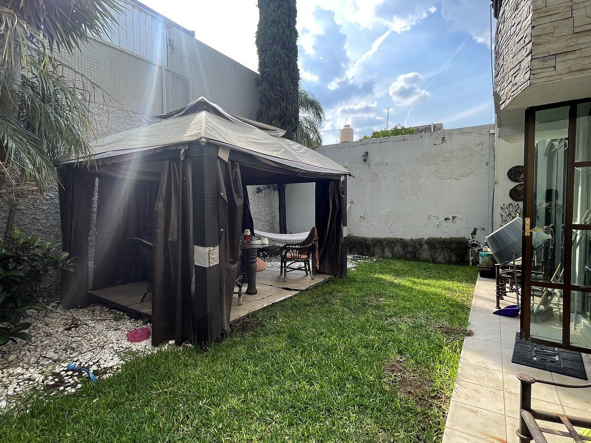 House in Bosques de La Victoria, Guadalajara, photo 6 of 15