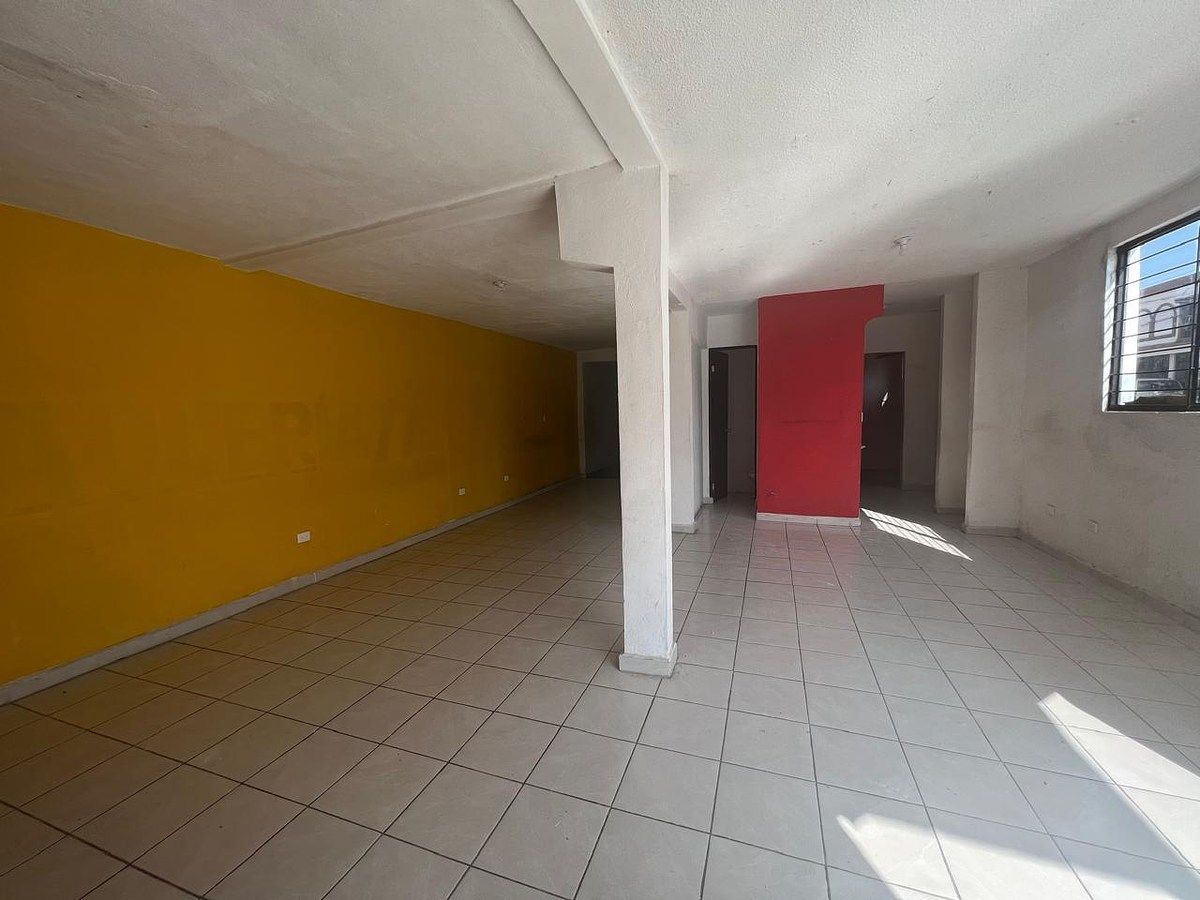 Retail Space in Residencial Paseo de los Angeles, San Nicolás de los Garza, photo 6 of 10