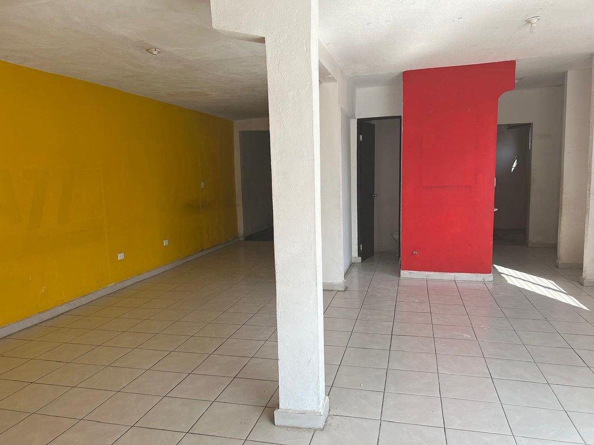 Retail Space in Residencial Paseo de los Angeles, San Nicolás de los Garza, photo 7 of 10