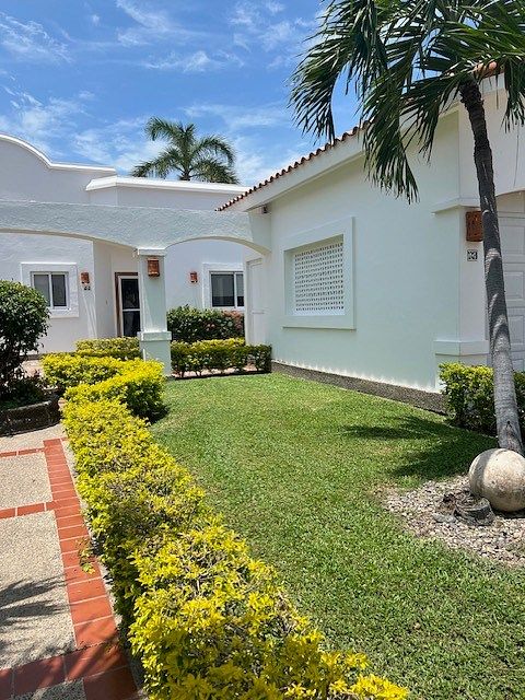 Entrada, photo 2 of 14