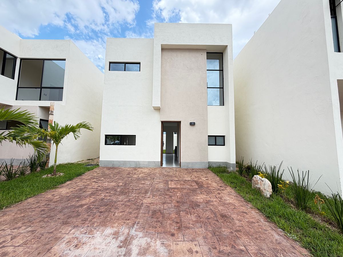 Casa de esquina à venda com 1 quarto + escritório em Solana Tixcacal, Mérida, foto 1 de 19