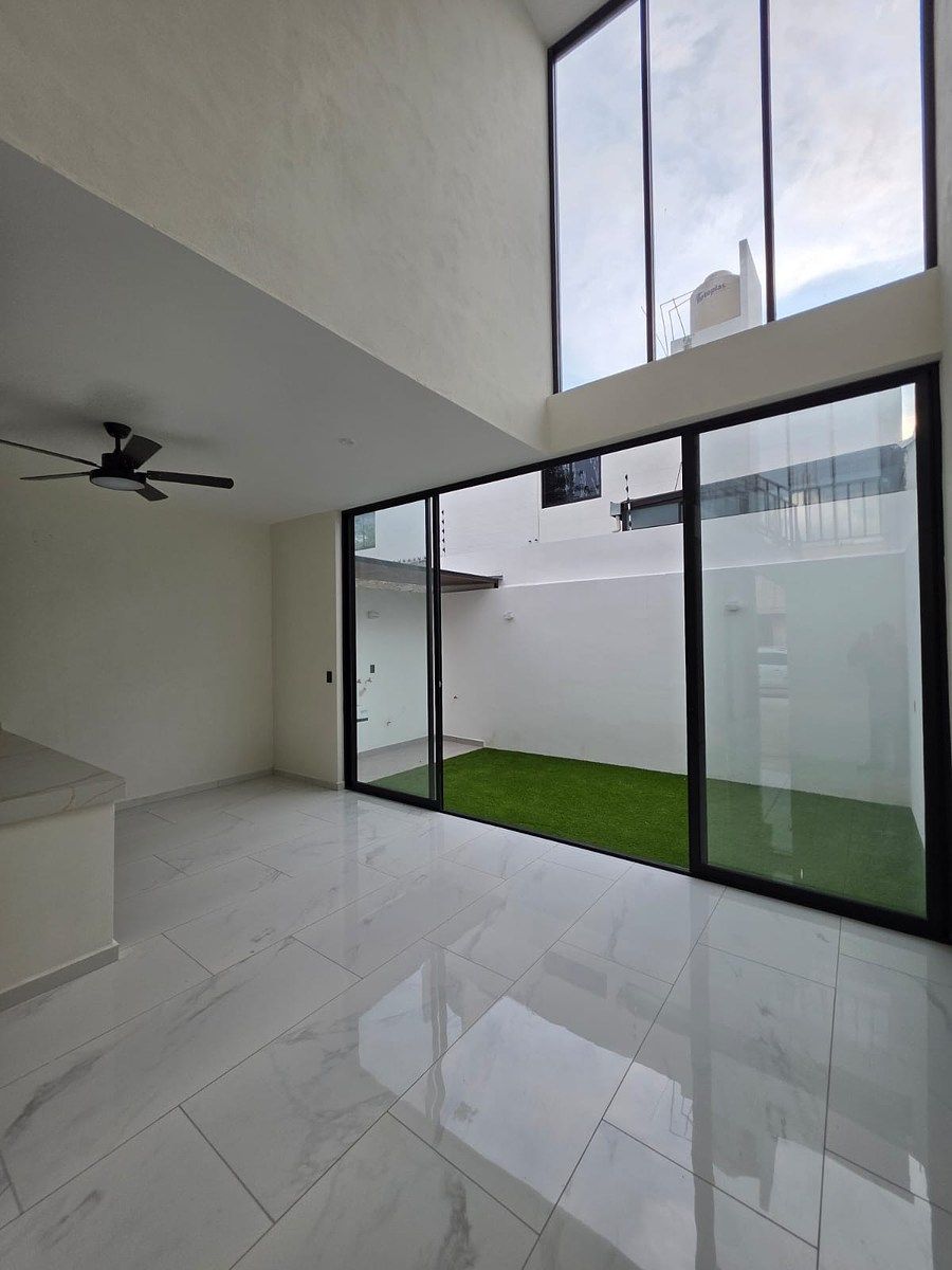 House in Las Colinas, Villa de Alvarez, photo 7 of 22