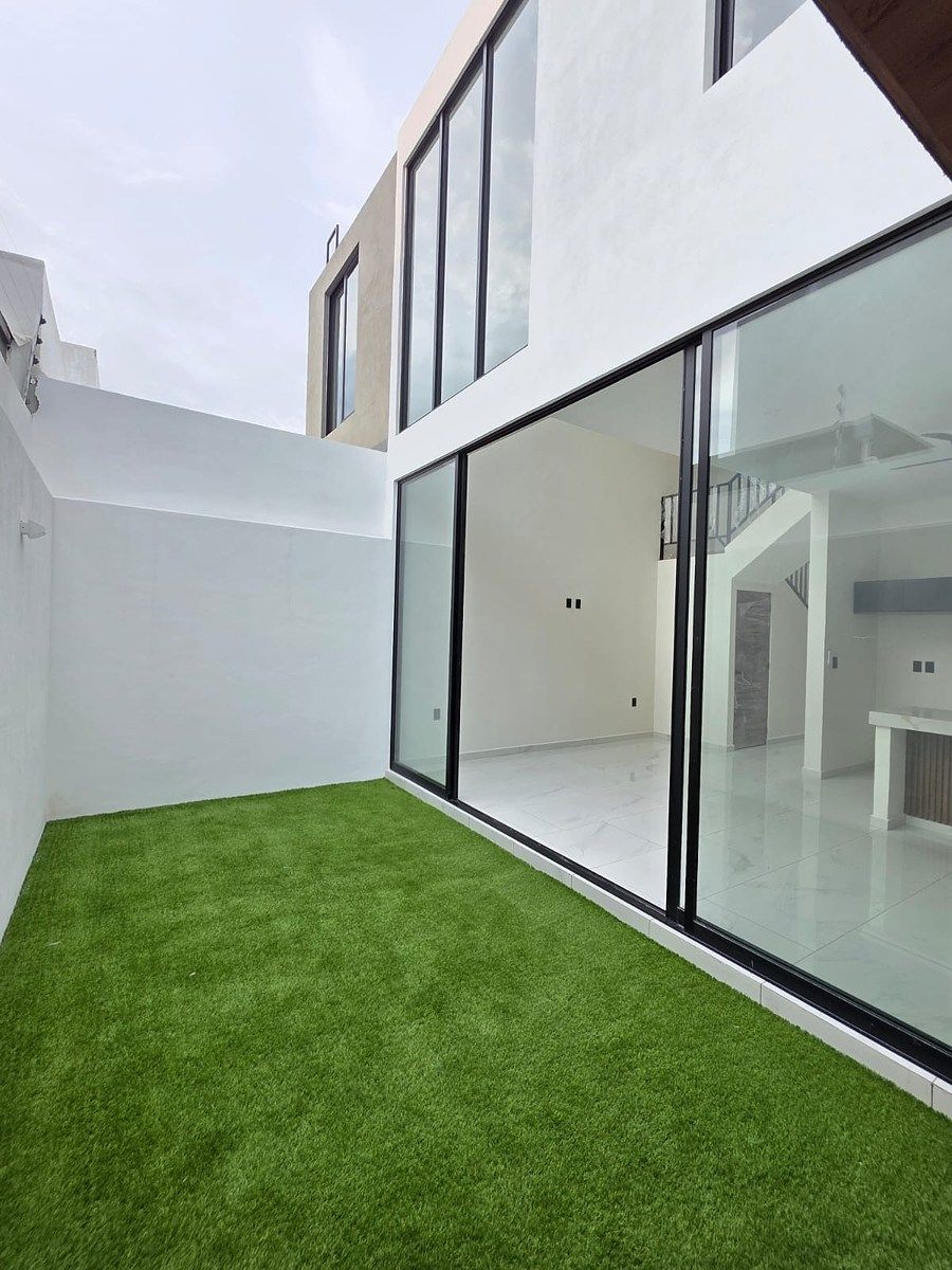 House in Las Colinas, Villa de Alvarez, photo 8 of 22