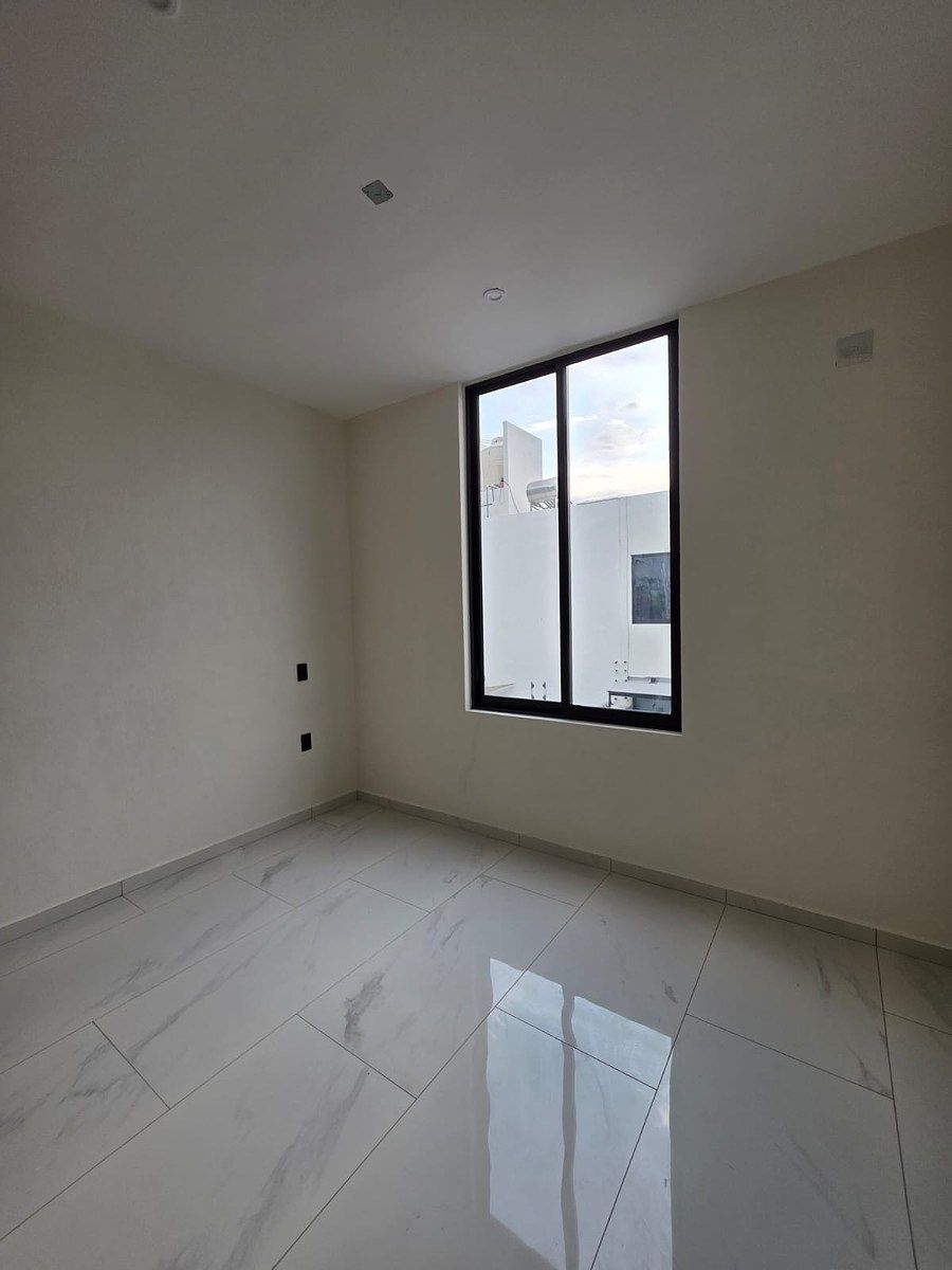 House in Las Colinas, Villa de Alvarez, photo 12 of 22