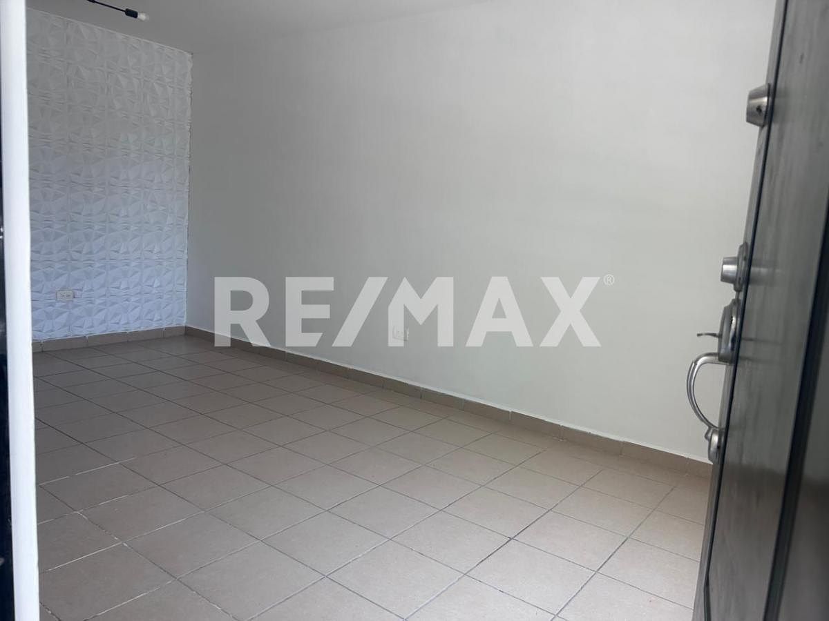 House in Gated Community in Sonterra, Querétaro, photo 4 of 17