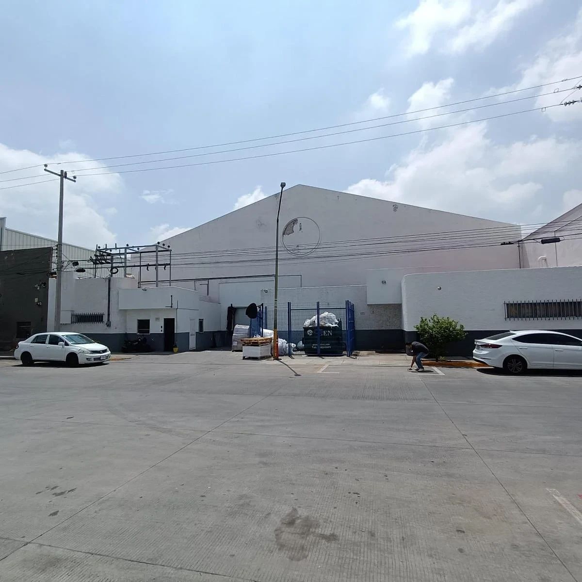 Warehouse in Industrial Zone, photo 1 of 12