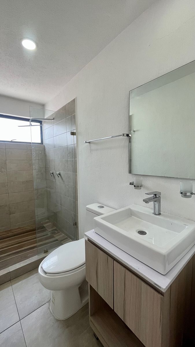 BAÑO PLANTA ALTA, foto 20 de 29
