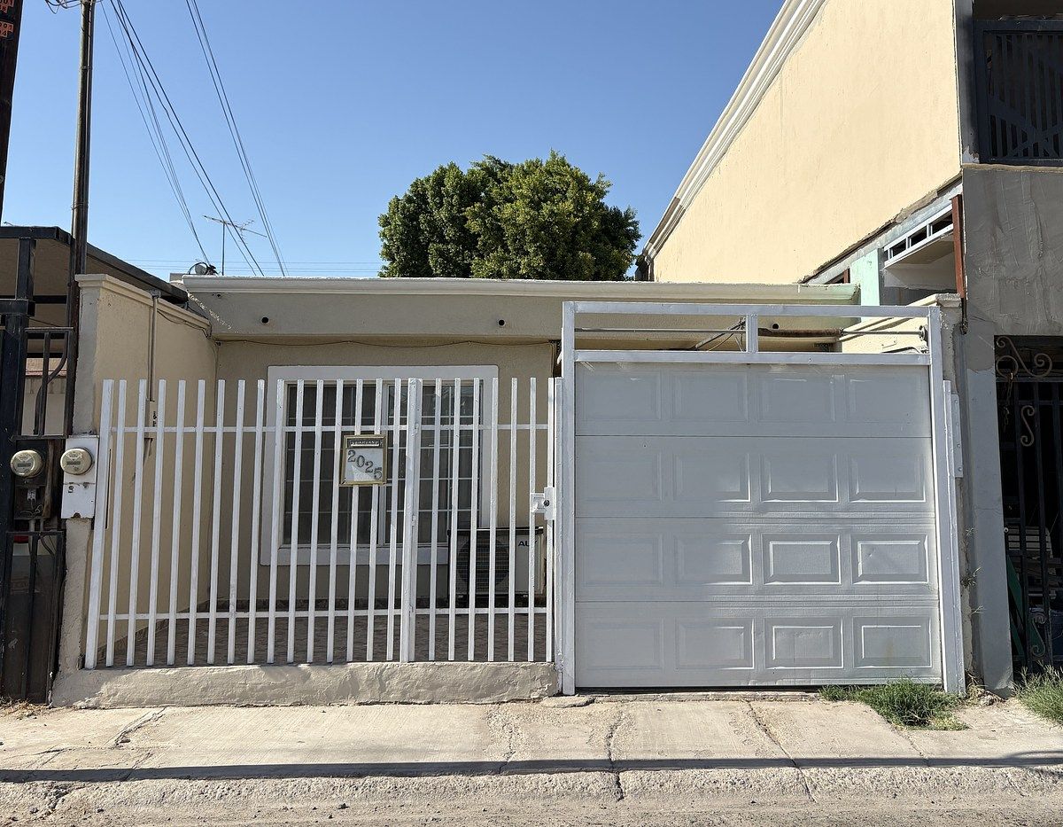 CASA À VENDA EM VILLA BONITA, foto 1 de 17