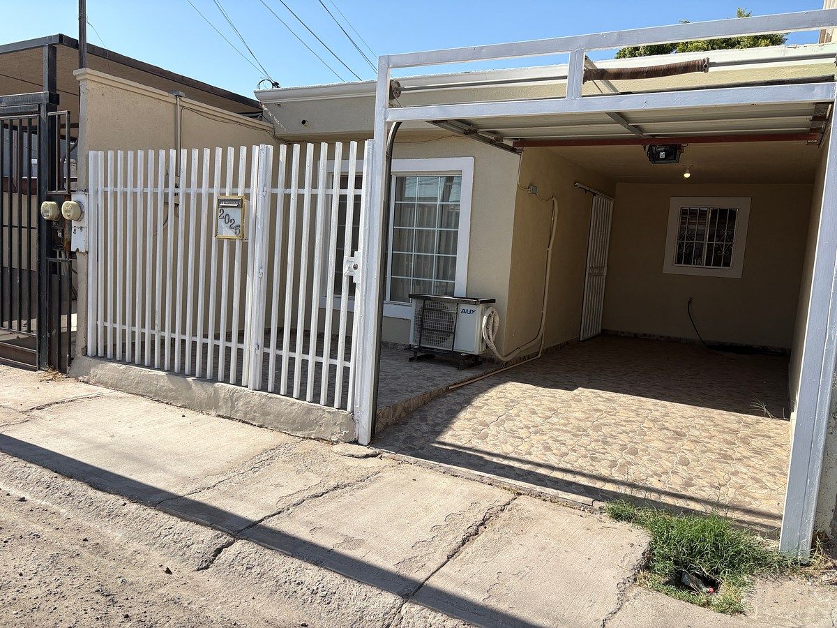 Casa em Villa Bonita, Mexicali, foto 4 de 17