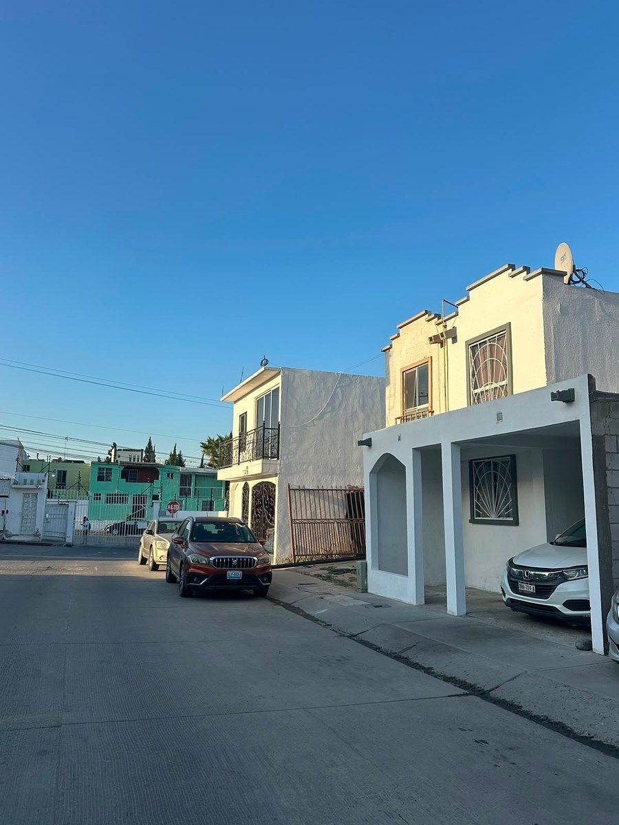 Casa em Paseos del Florido, Tijuana, foto 2 de 11