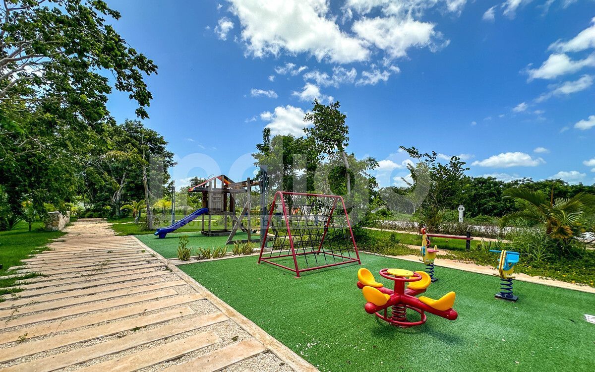 Parque con Juegos Infantiles, photo 48 of 48