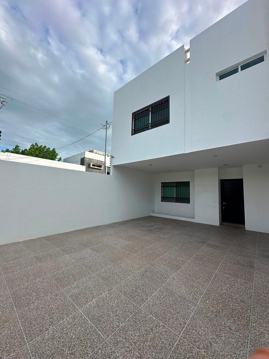 Casa em Malibrán, Carmen, foto 3 de 19