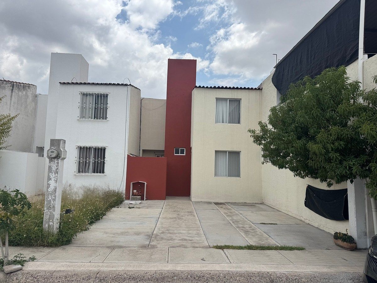 Fachada, foto 1 de 17