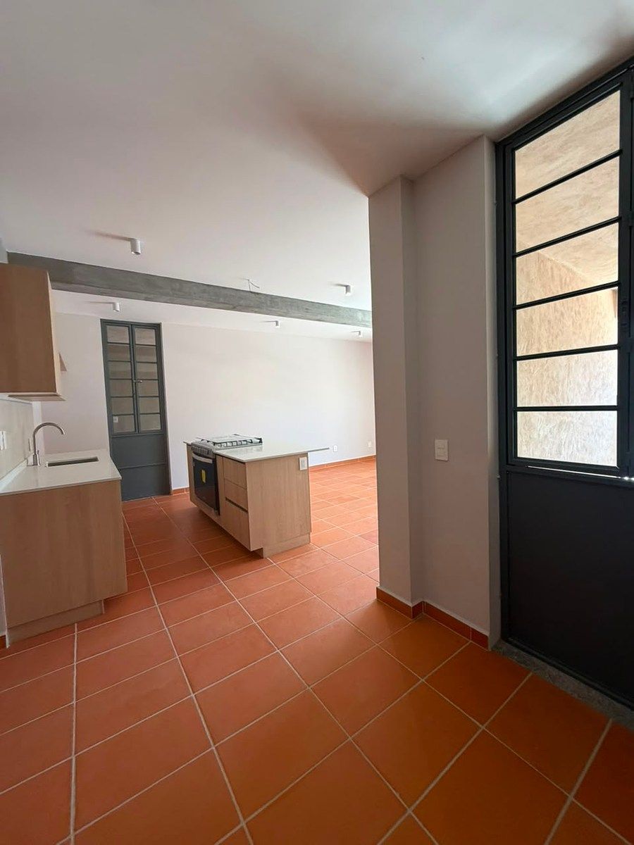 Apartment in Villaseñor, Guadalajara, photo 8 of 12