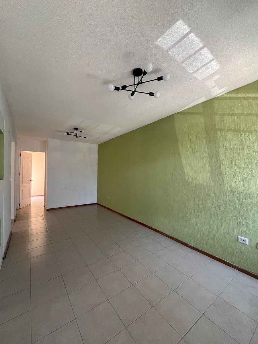 House in Santuarios del Cerrito, Corregidora, photo 2 of 10