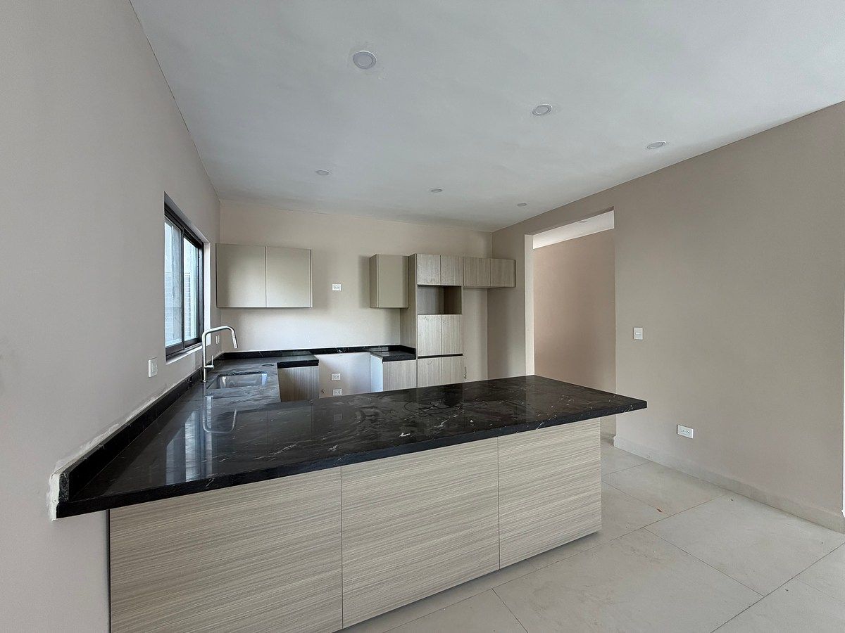 CASA À VENDA EM CUMBRES ELITE PREMIER, foto 1 de 17