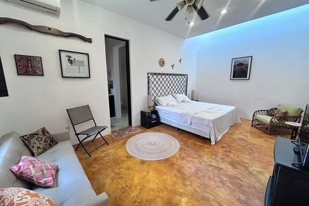 Casa a 1 Cuadra de Mercado Santiago CON Financiamiento Directo /pagos mensuales!