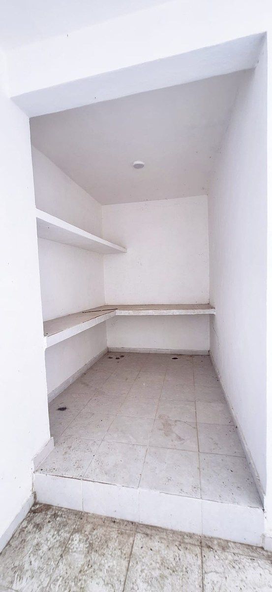 Local comercial en Amalia Solorzano, Mérida, foto 4 de 9