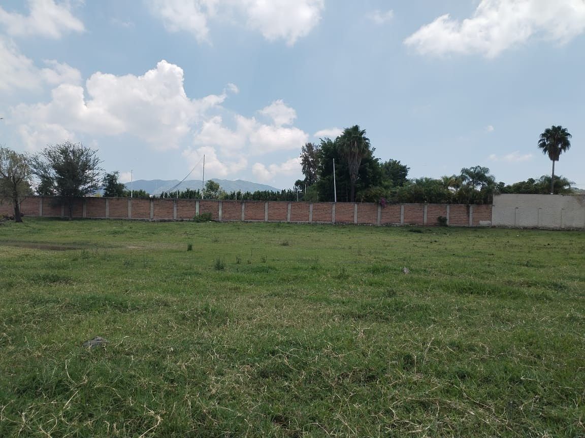Rustic land for sale in Santa Cruz del Astillero, photo 1 of 2