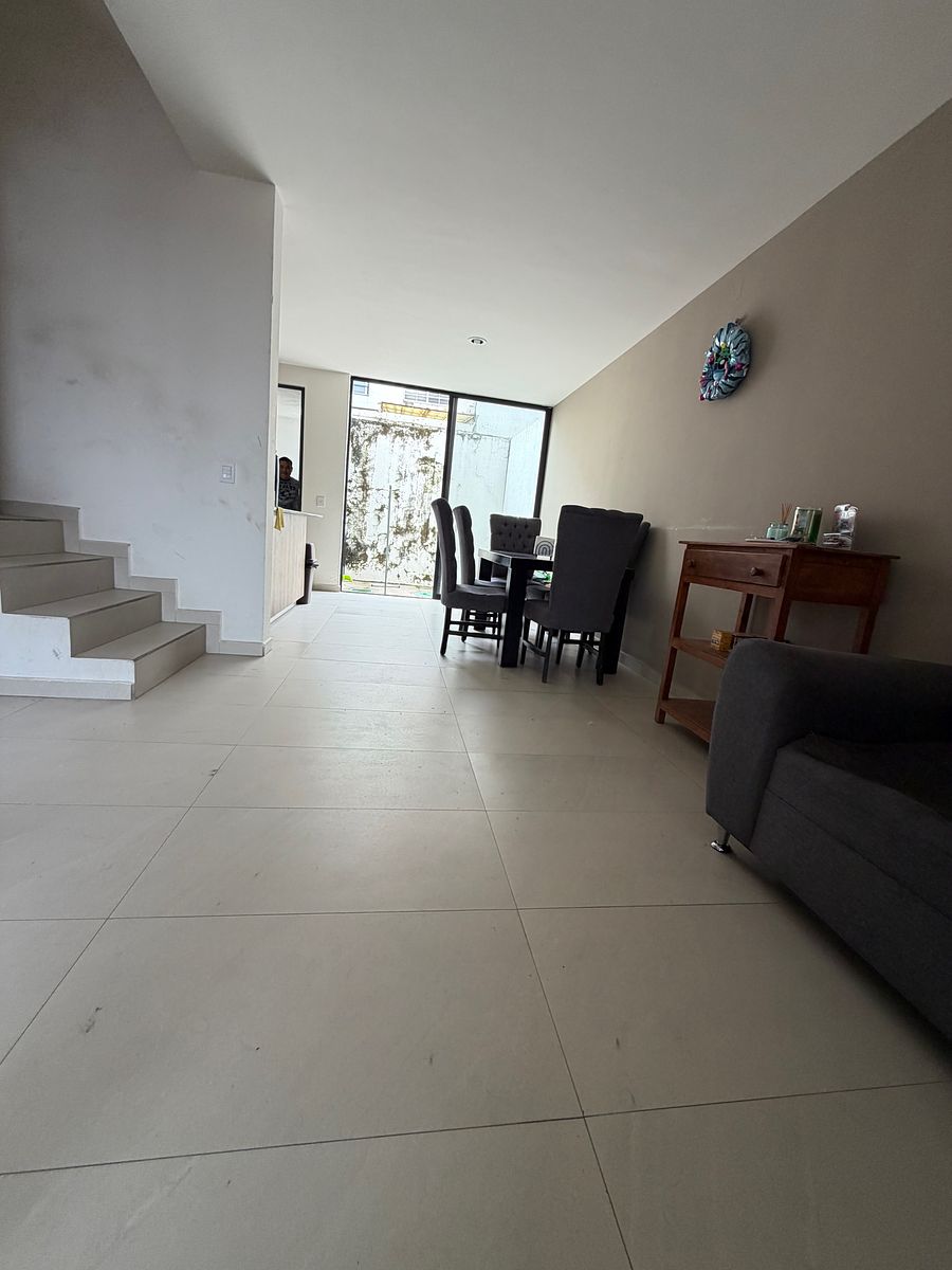 House in Parques de Tesistán, Zapopan, photo 2 of 33