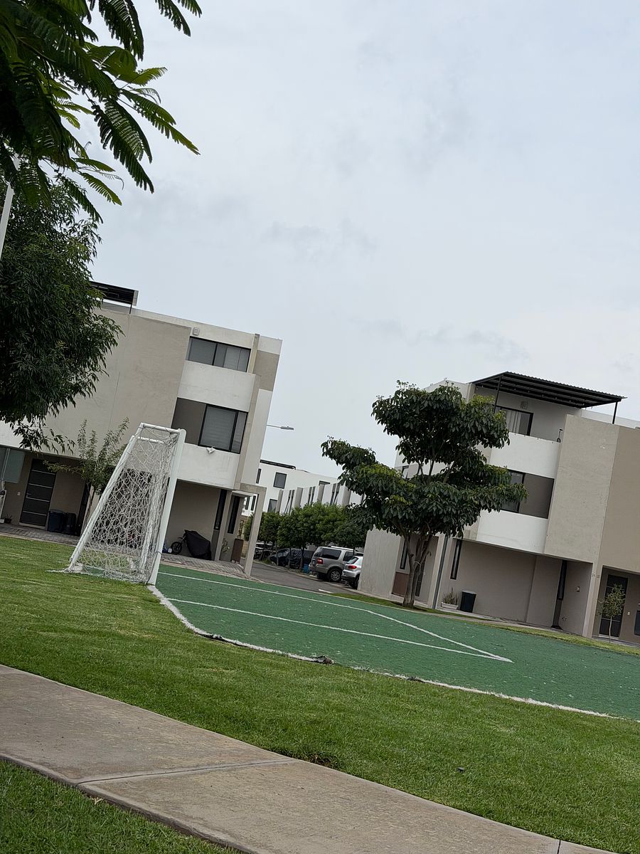 House in Parques de Tesistán, Zapopan, photo 23 of 33