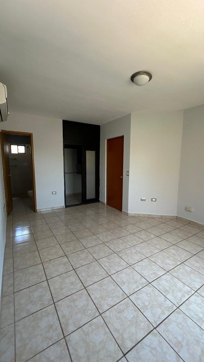 Habitacón principal, foto 18 de 24