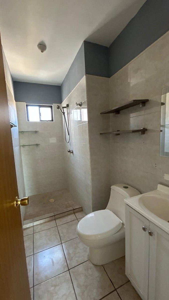 Baño principal, foto 19 de 24