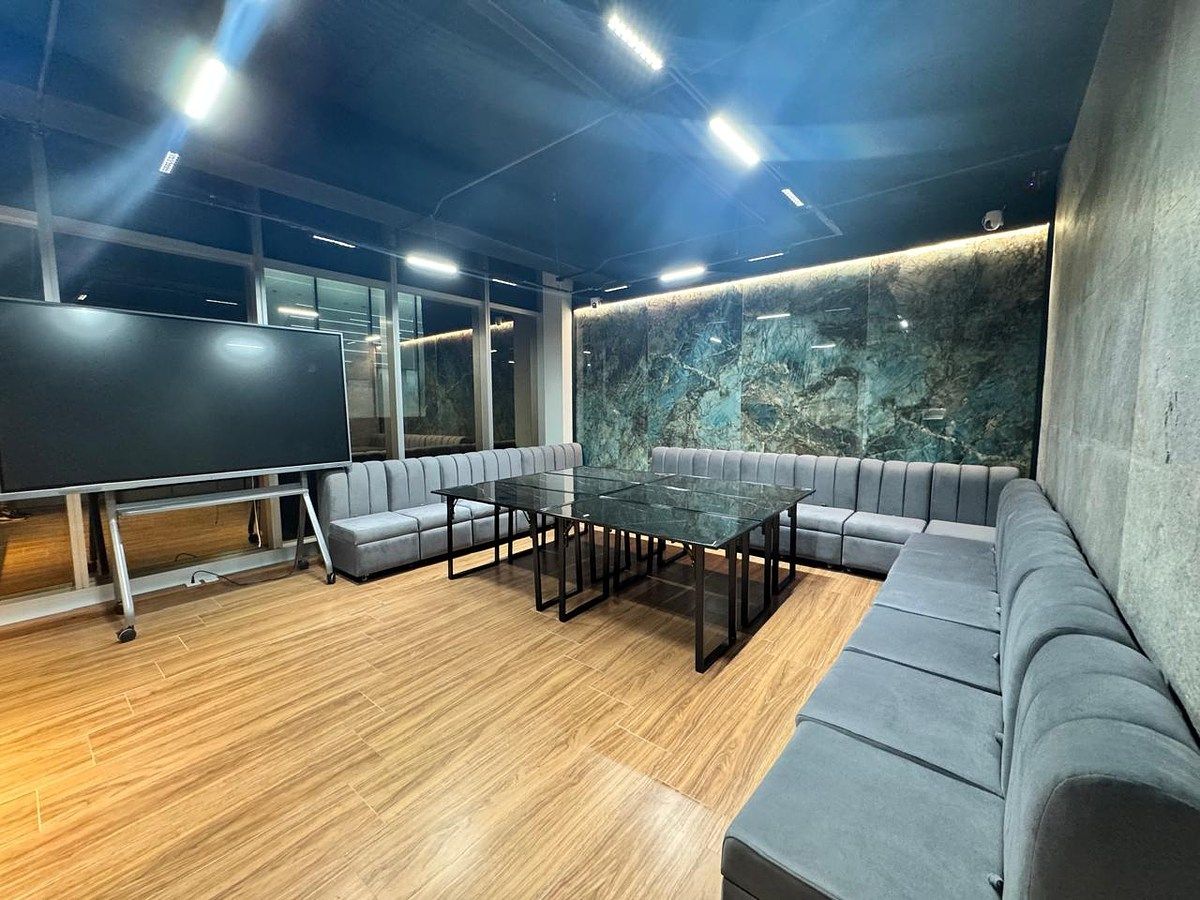 🏢 Oficina en Venta en Yama Alpes, foto 1 de 18