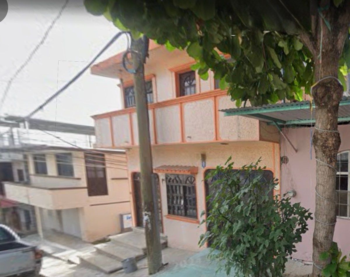 SE VENDE CASA EN ESQUINA 8x20 COL. POTRERO MIRADOR $1,800,000 TUXTLA, foto 1 de 4