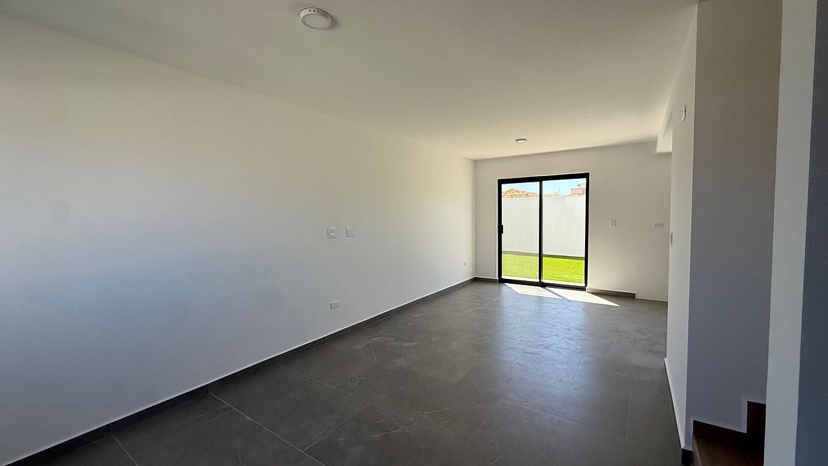 Casa en La Cúspide Residencial, Tijuana, foto 3 de 12