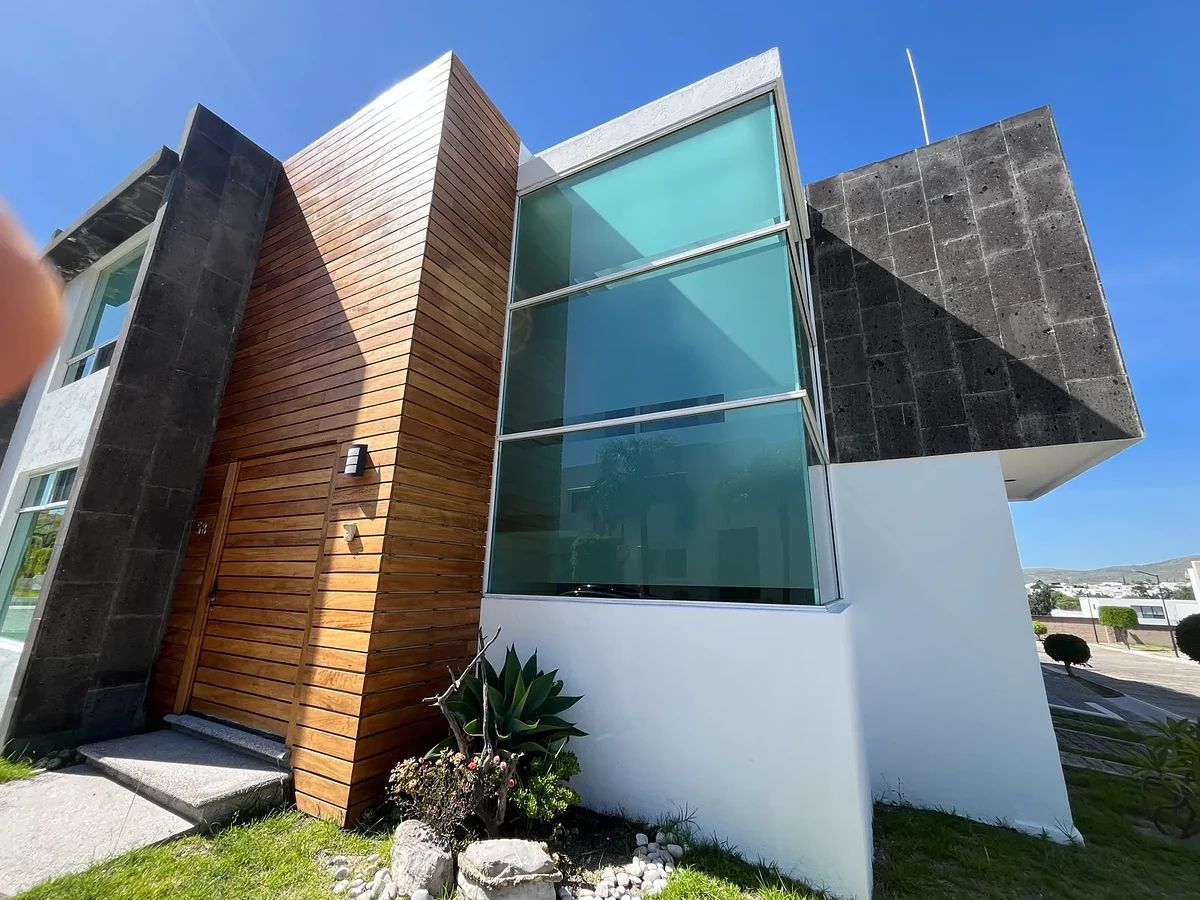 Linda casa Parque Victoria, foto 1 de 19
