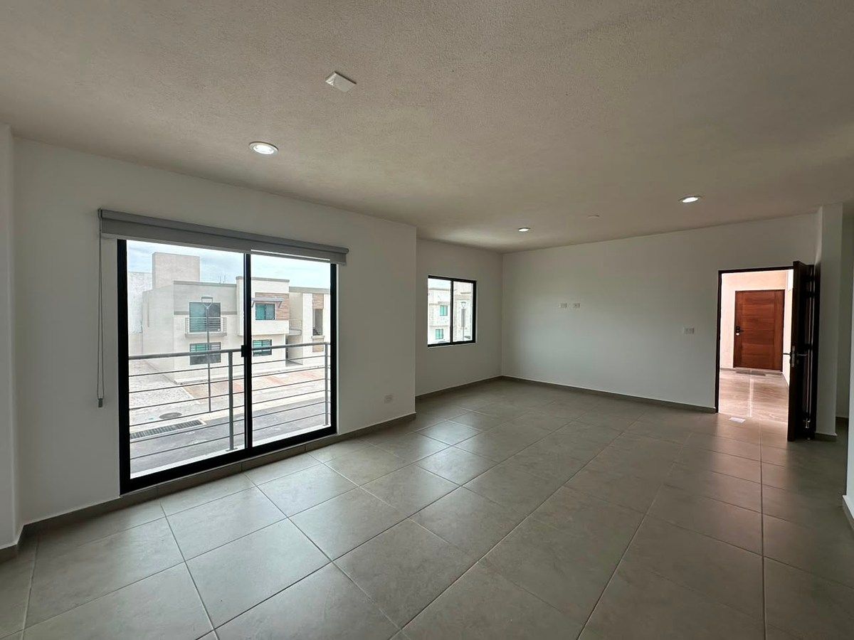 Apartment in La Vista Residencial, Querétaro, photo 2 of 17