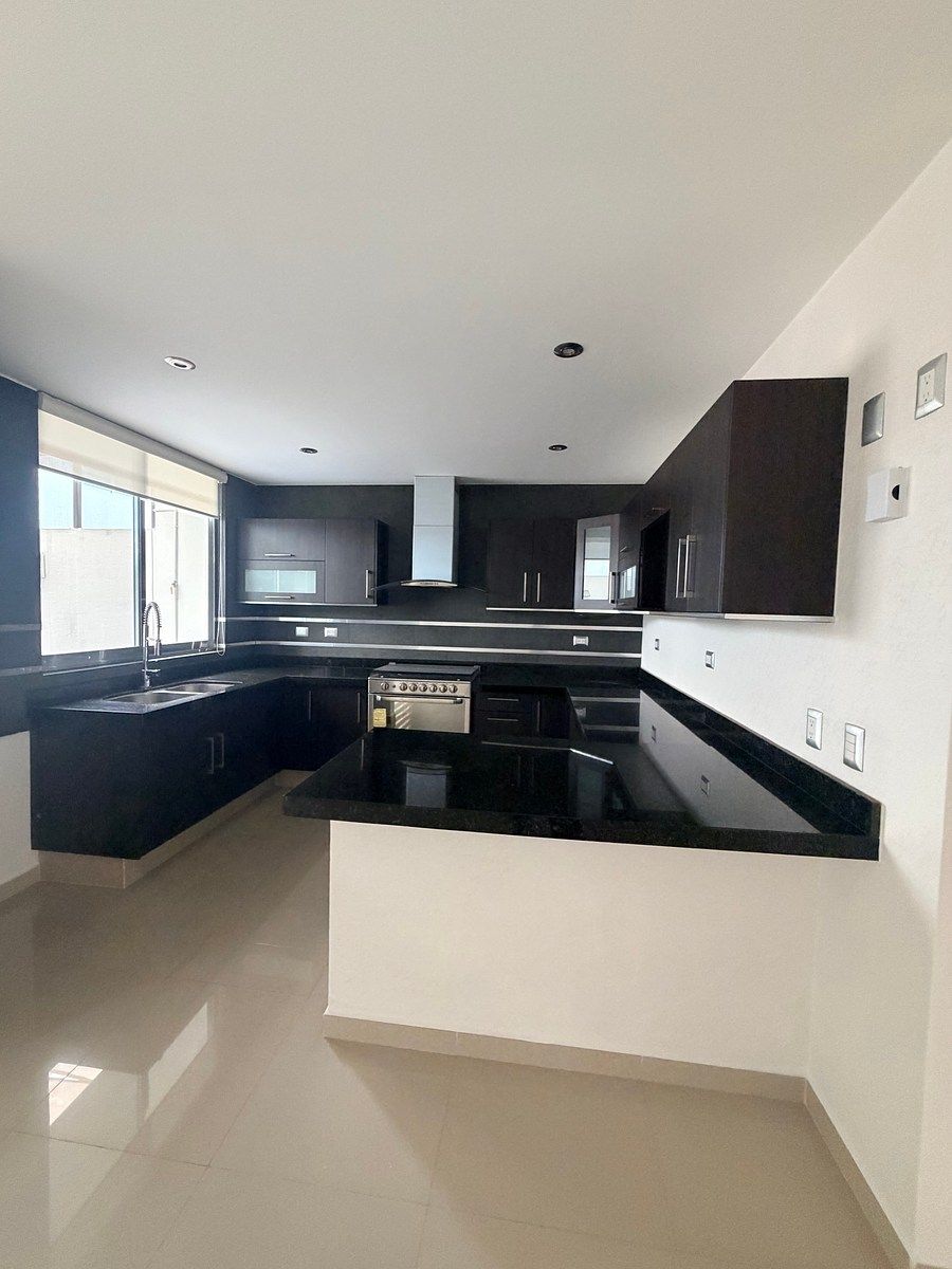 Casa en condominio en Zákia, El Marqués, foto 2 de 24