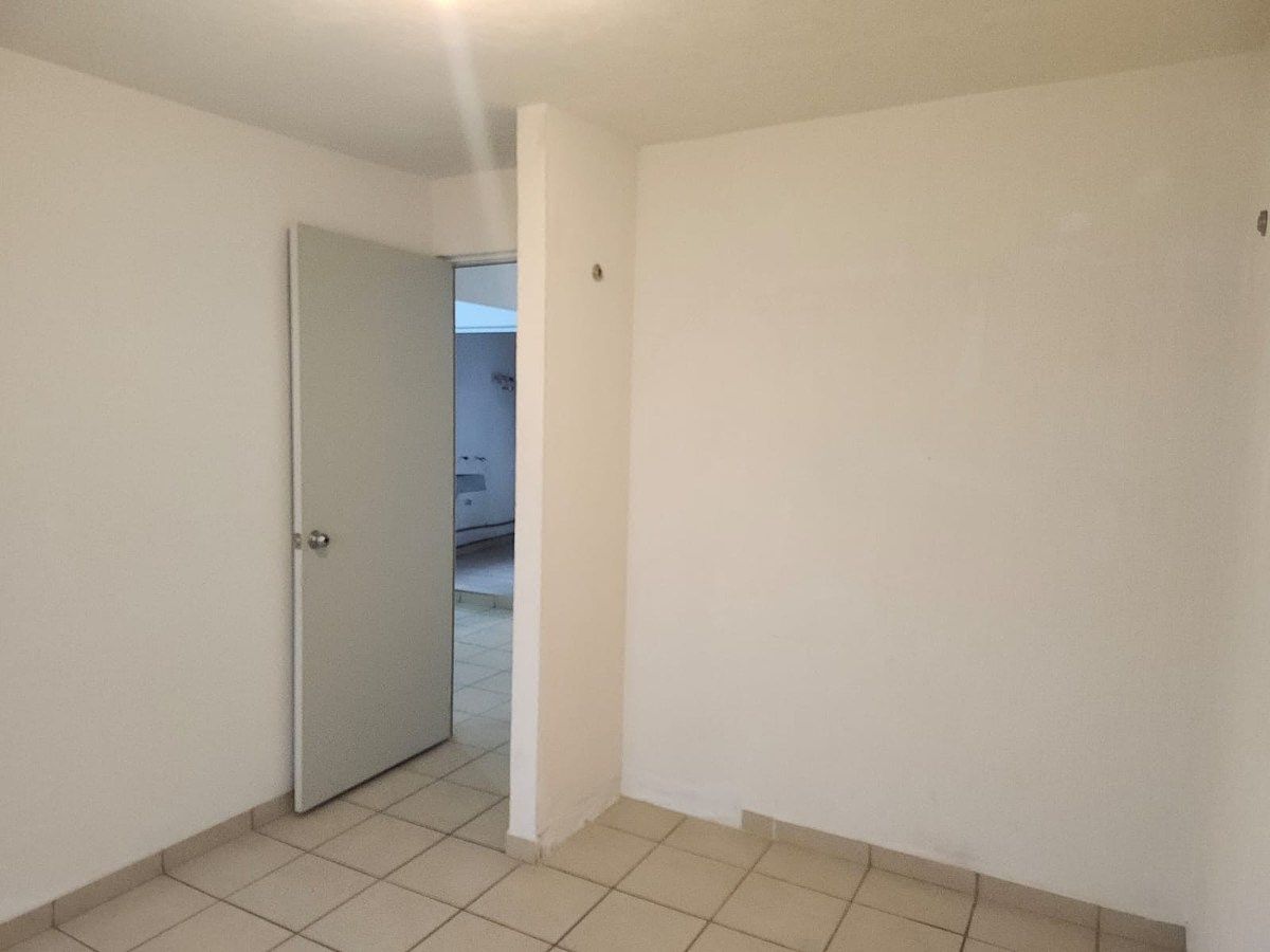 Apartment in Colinas del Valle, Tlajomulco de Zúñiga, photo 10 of 29